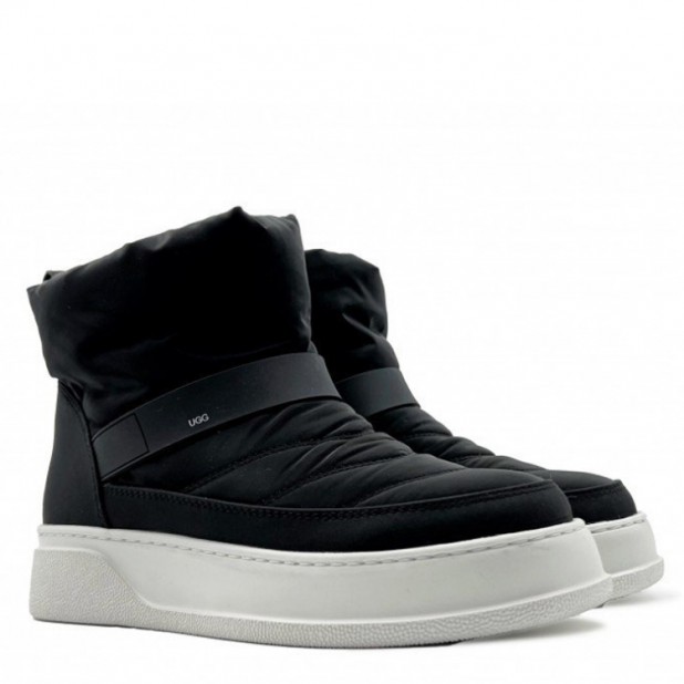 UGG Ash Inflated Black