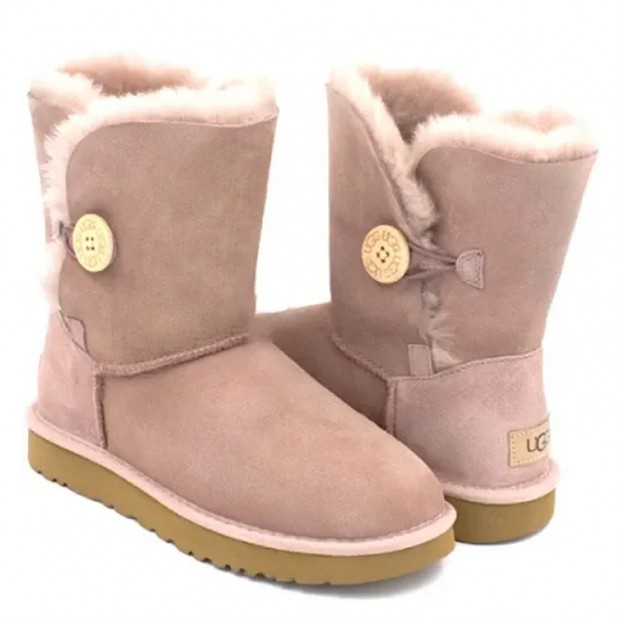 UGG Classic Bailey Button Dusk