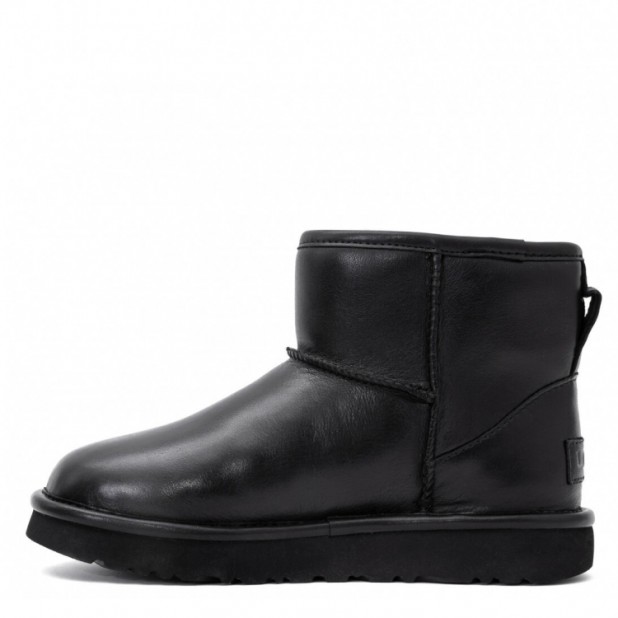 UGG Classic Mini II Black Leather
