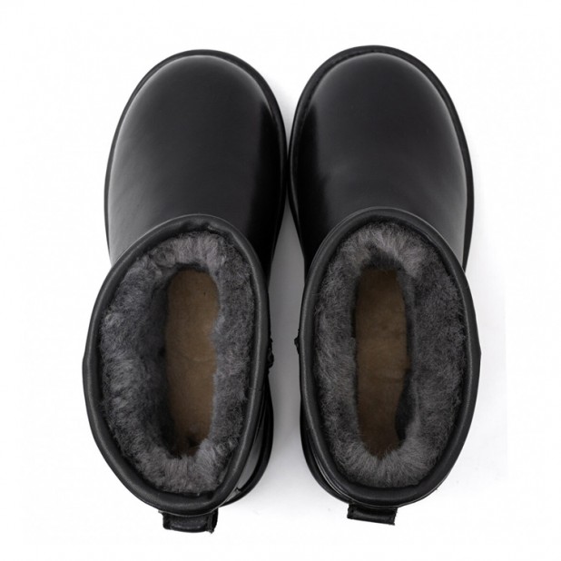 UGG Classic Mini II Black Leather