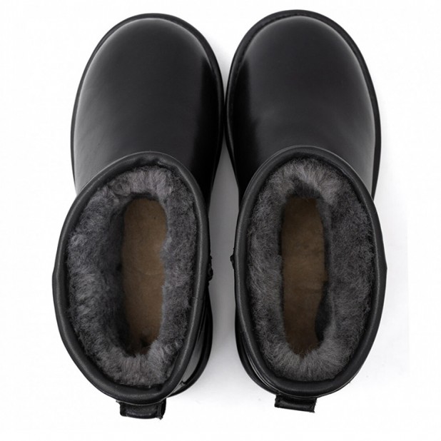 UGG Classic Mini Leather Black