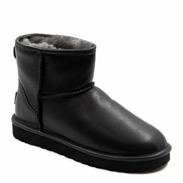 UGG Classic Mini Luxury Black
