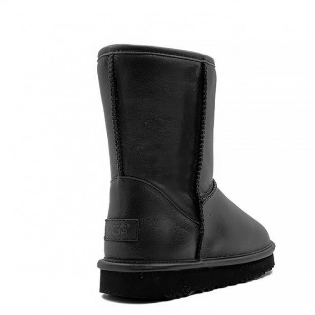 UGG Classic Short Luxury Black