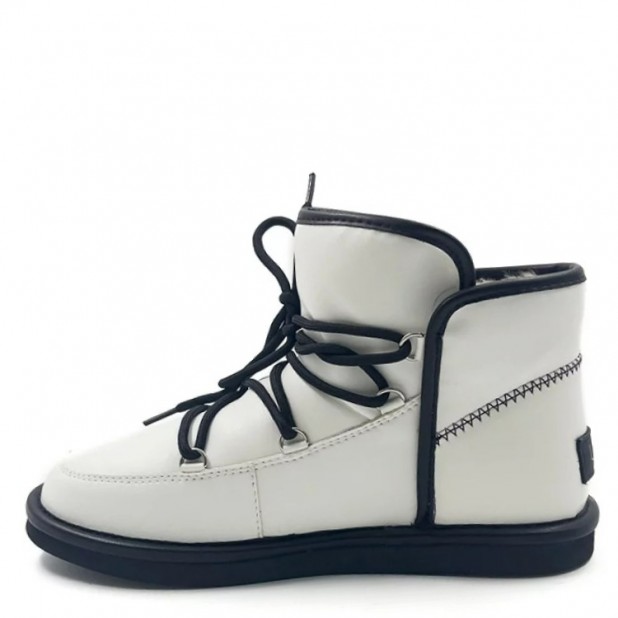 UGG Levy White Leather