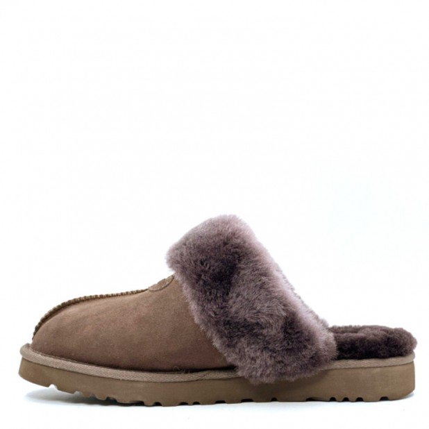 UGG Slippers Scufette Chocolate