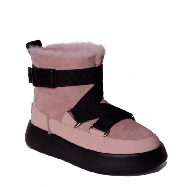UGG Classic Boom Buckle Pink