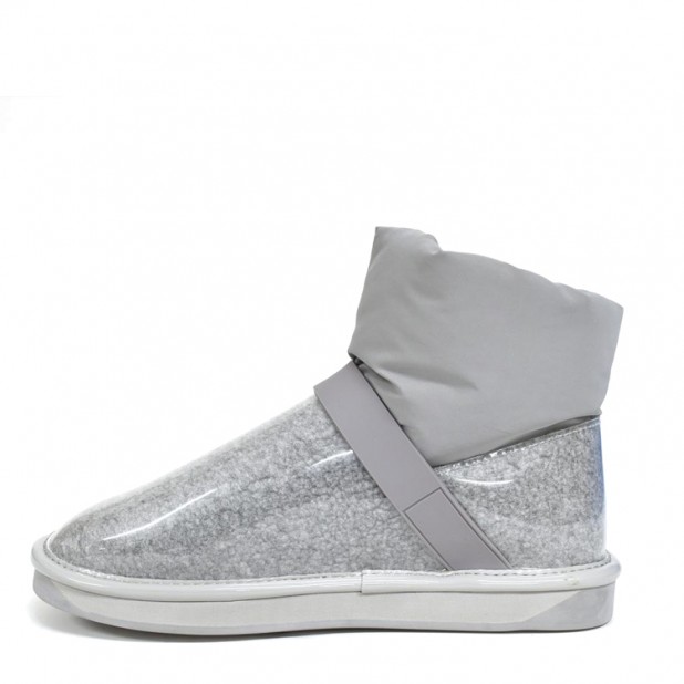 UGG Clear Quilty Boots Grey