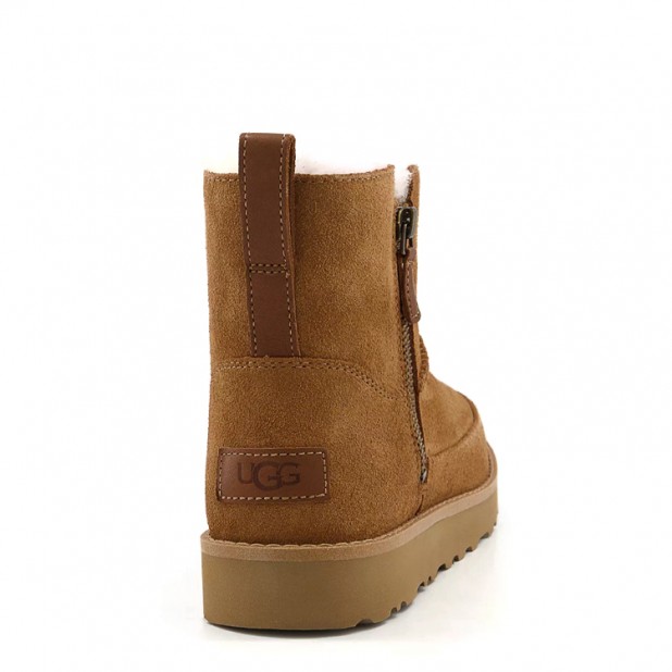 UGG Classic Zip Mini Suede