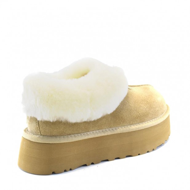 UGG Platform Slipper Camel