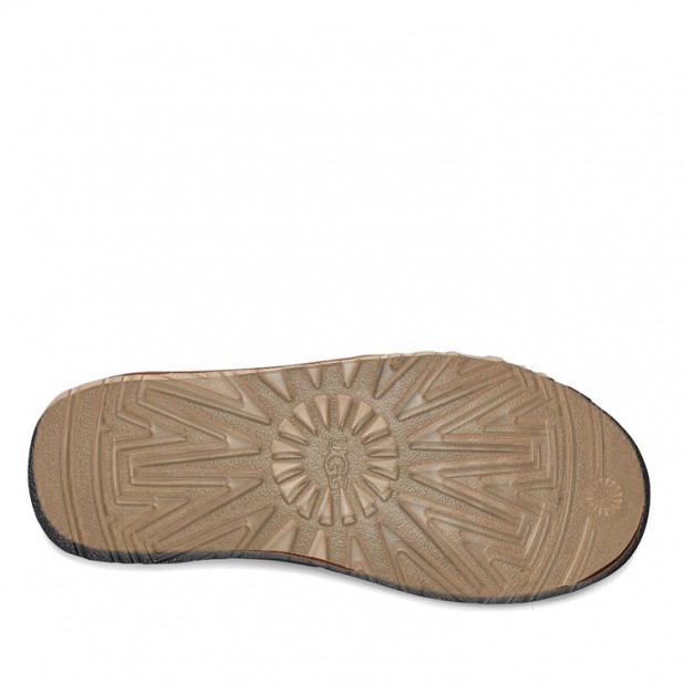 UGG Neumel Low Chestnut