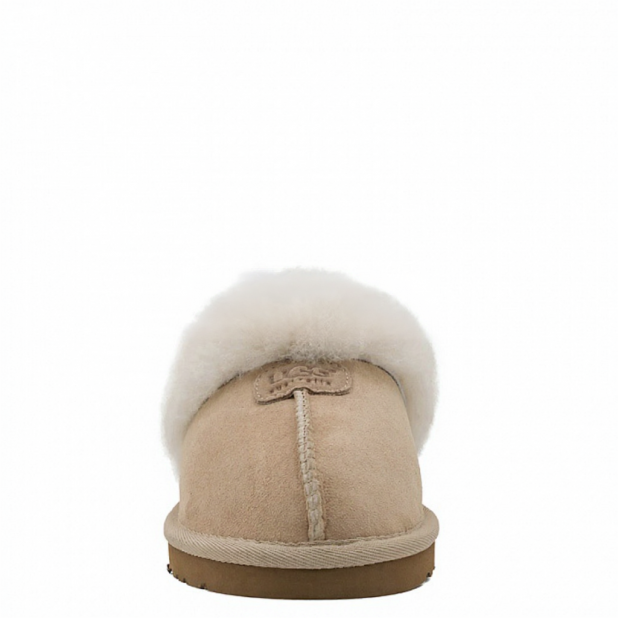 UGG Slippers Scufette Sand