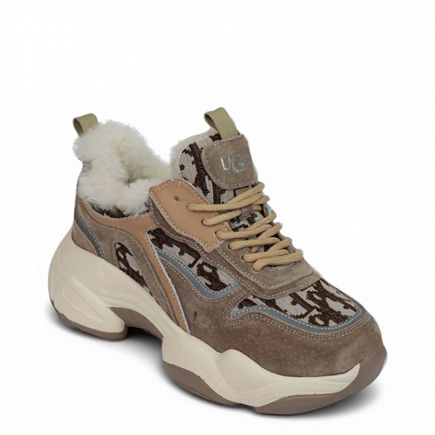 UGG Dior StocktonII Camel